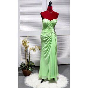 Faviana Women's Strapless Light Green Evening Gown Ruched Bodice Dress Sz 8 2221